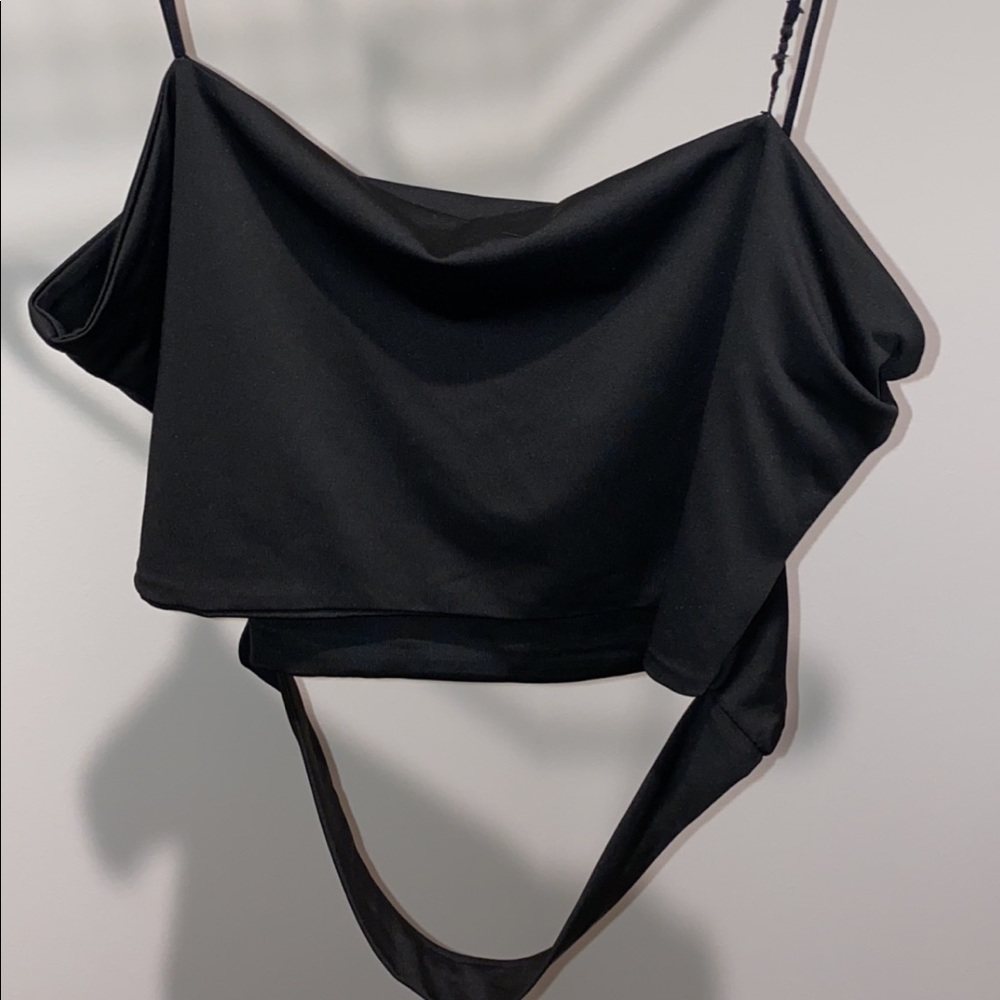 black tank top - Picture 2 of 3